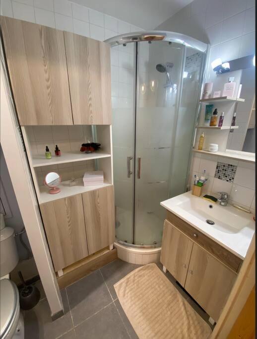 Superbe Appartement Avec Jardin & Jacuzzi - En Face De La Mer La Ciotat Luaran gambar